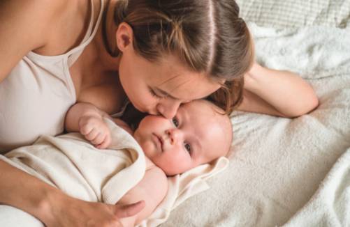 Breastfeeding Struggles: When to Seek Professional Help